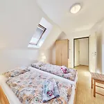 Holiday home Valley Park 6 By Interhome Starkov (Hradec Kralove)