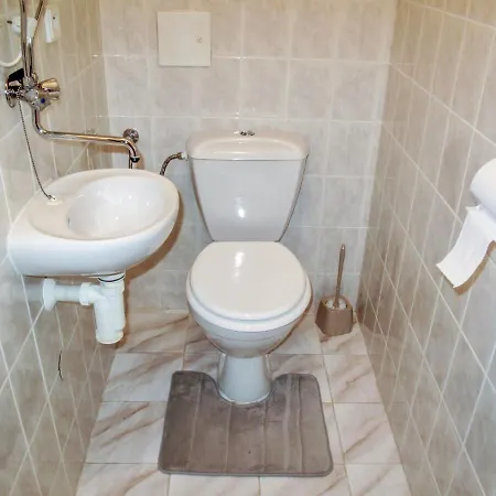 6 By Interhome بيت للعطل